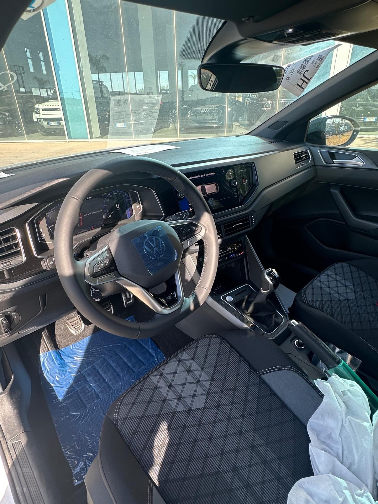 Volkswagen Taigo 1.0 tsi R-Line possibilità noleggio no scoring