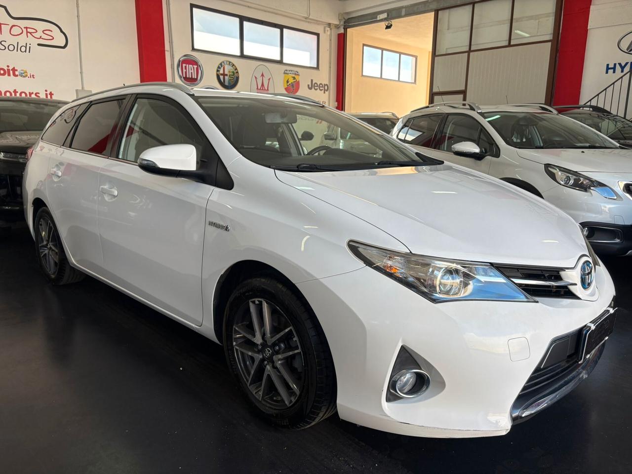Toyota Auris Touring Sports 1.8 Hybrid Lounge