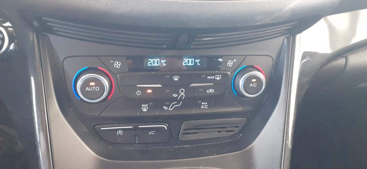 Ford Kuga 2018 - 2.0TDCI 150CV 4WD Powershift Titanium Lb automobili