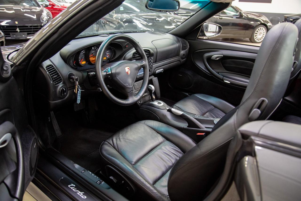 Porsche 911 Turbo cat Cabriolet