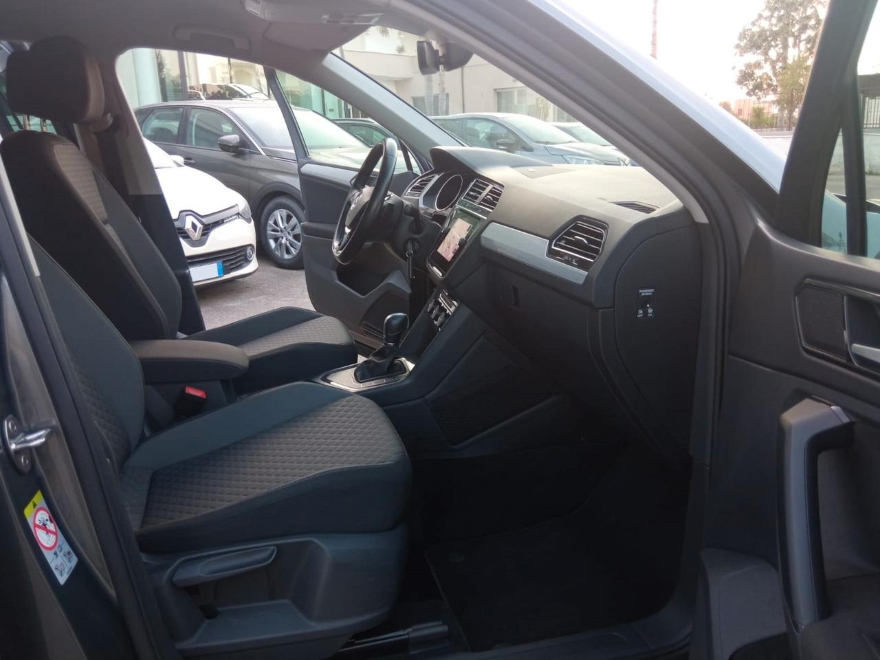 Volkswagen Tiguan 2.0 TDI Business DSG NAVI