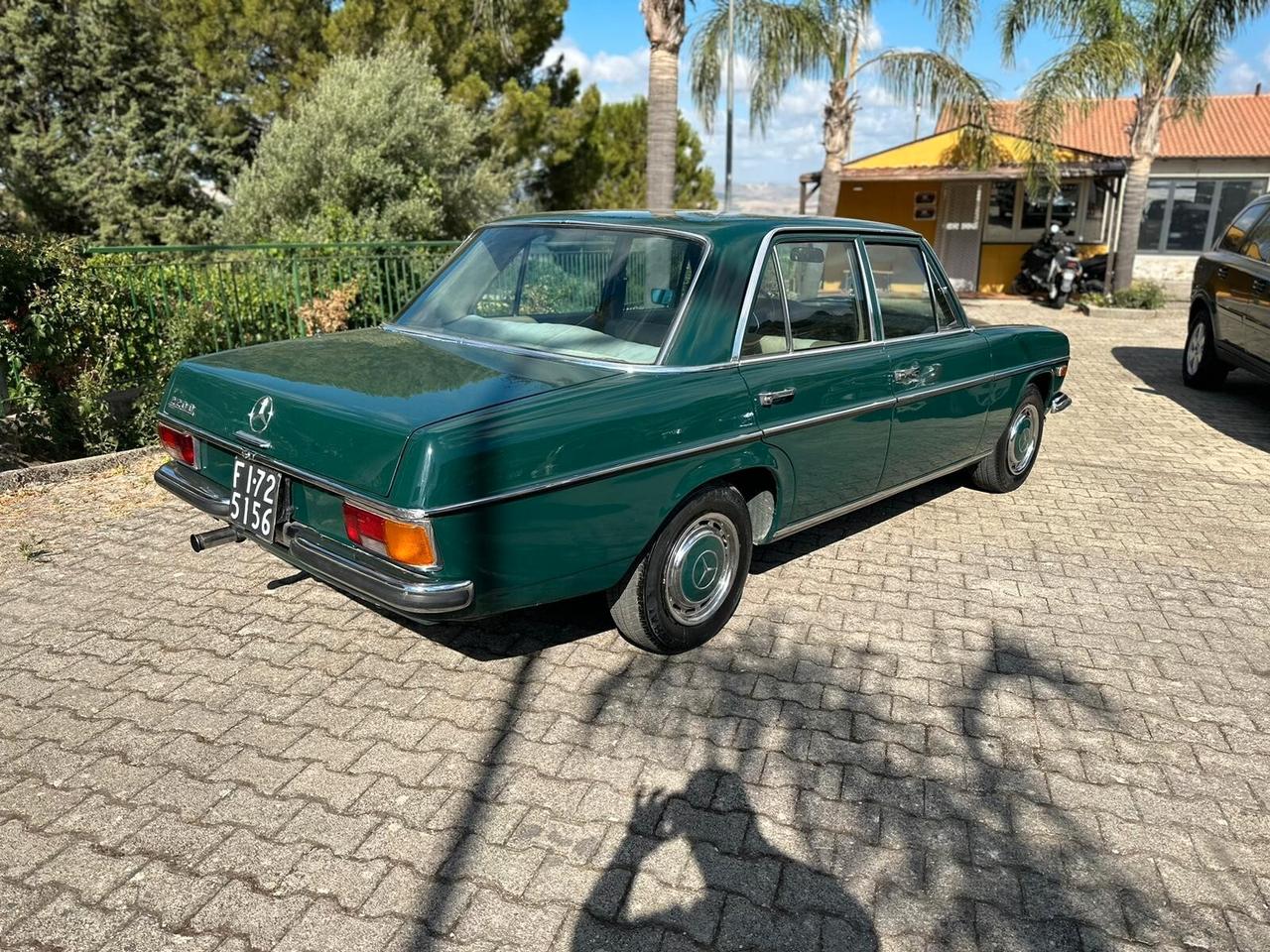 Mercedes-benz 220 220D