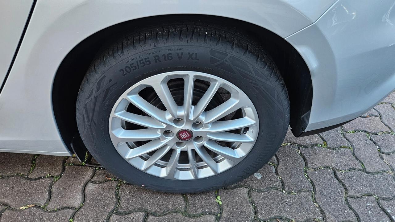 Fiat Tipo 5p 1.3 mjt Business CRUISE ADAT-NAVY-CAMERA