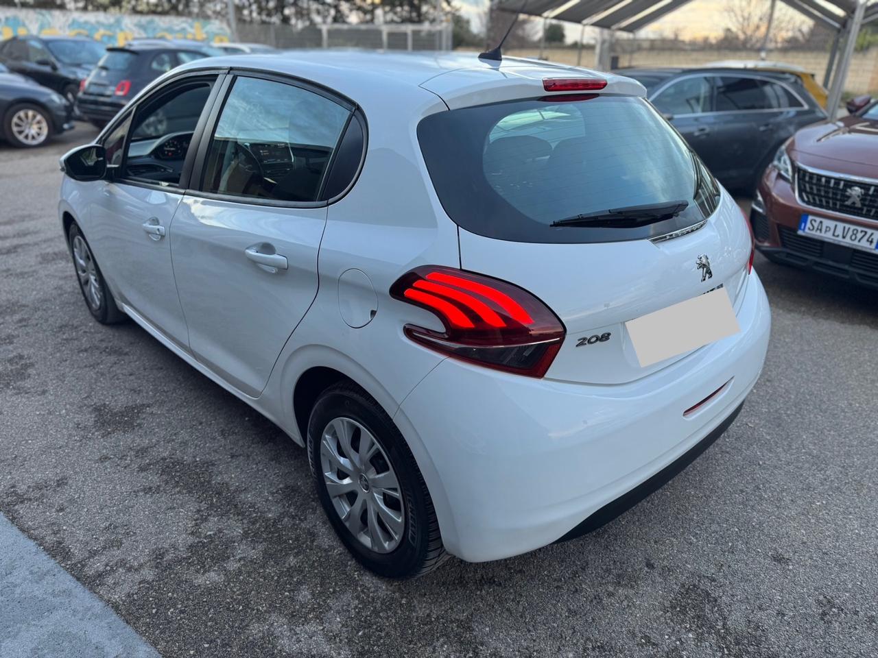 Peugeot 208 BlueHDi 100 5 porte Allure navi