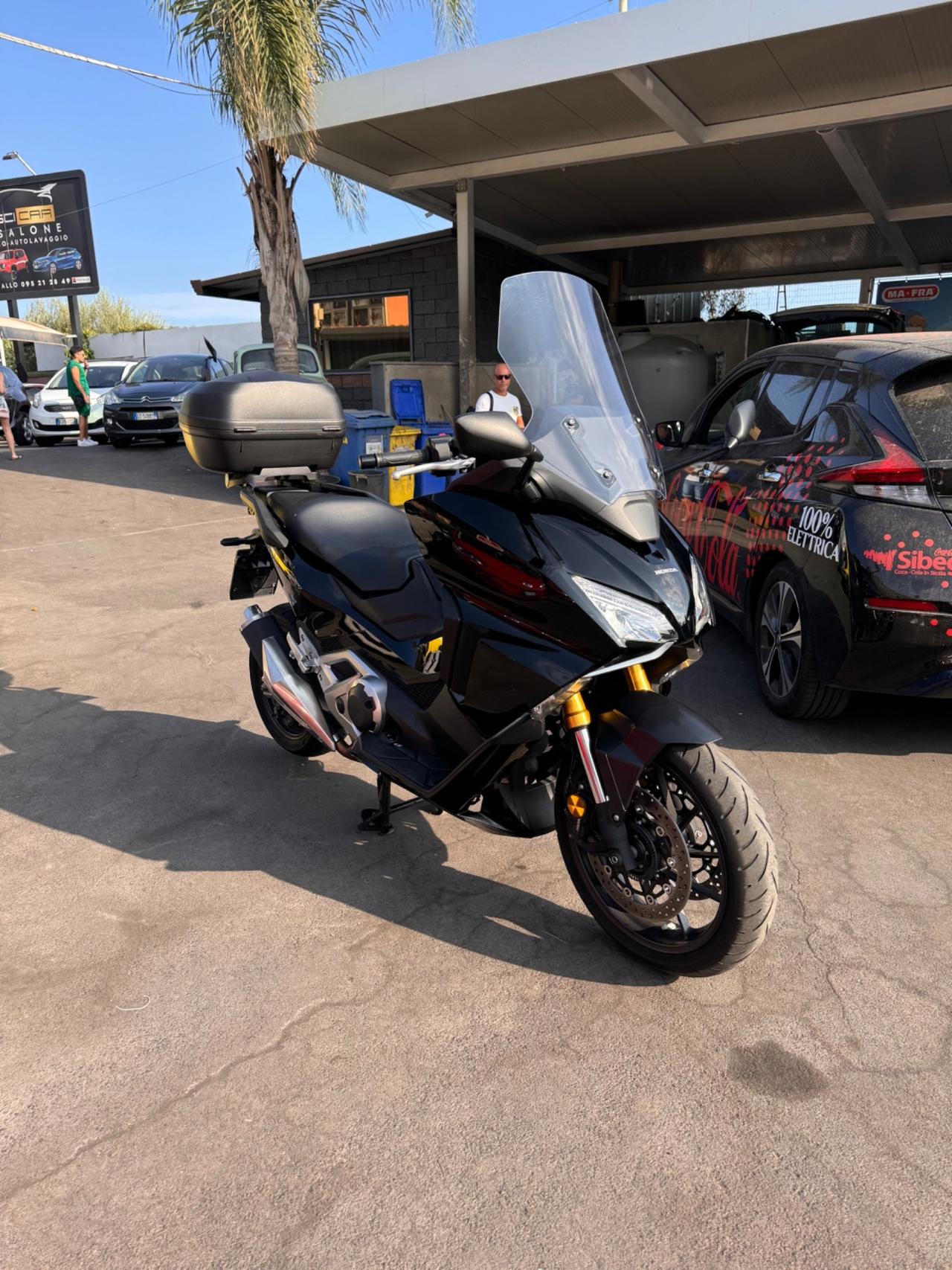 Honda Forza 750 Sport