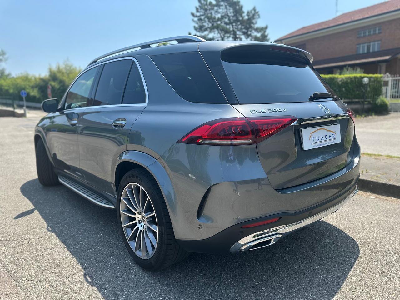 Mercedes-Benz GLE 300 Premium GLE 300 D #5900