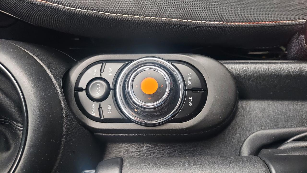 Mini 1.5 One Baker Street