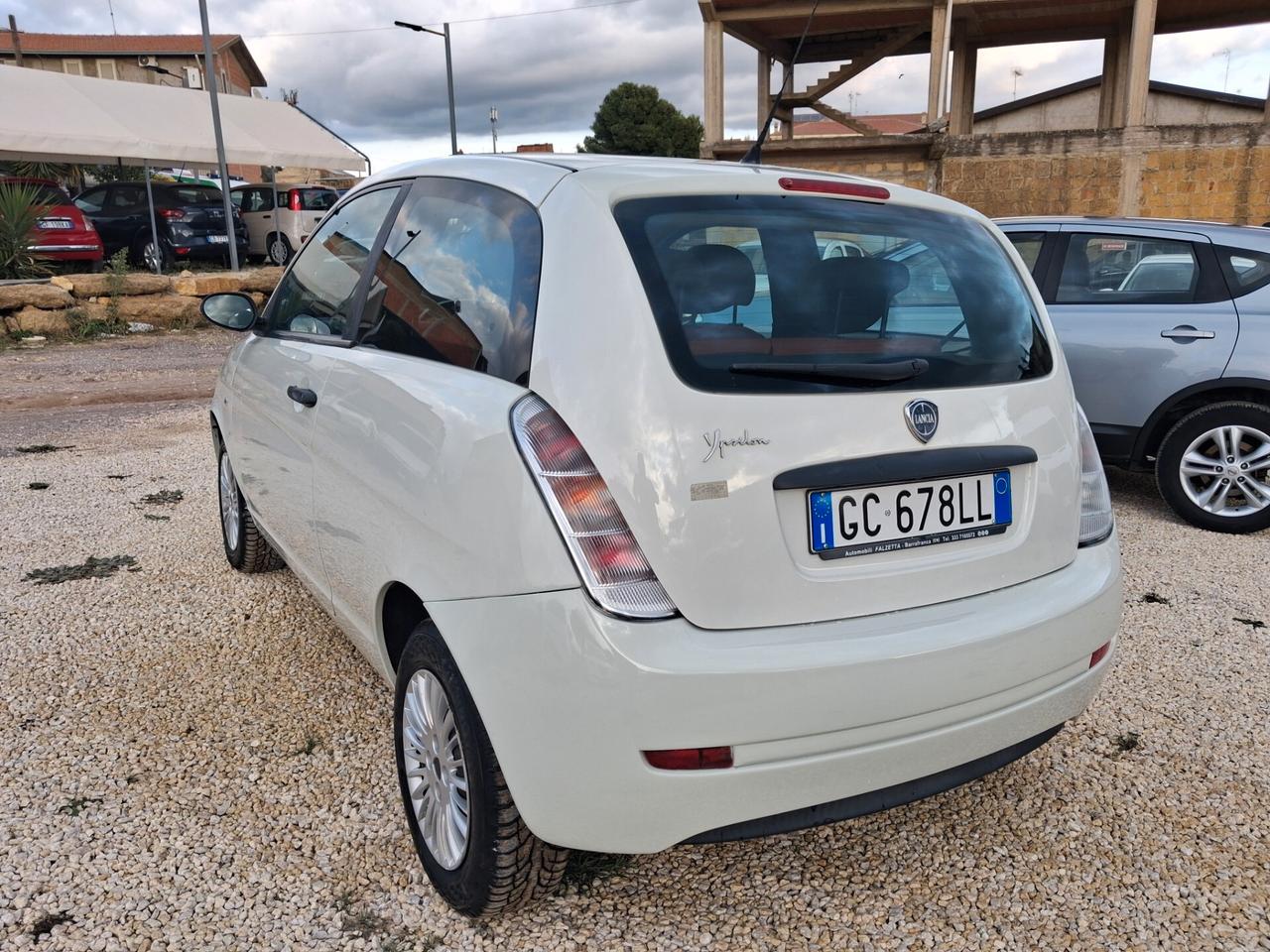 Lancia Ypsilon 1.2 Platino