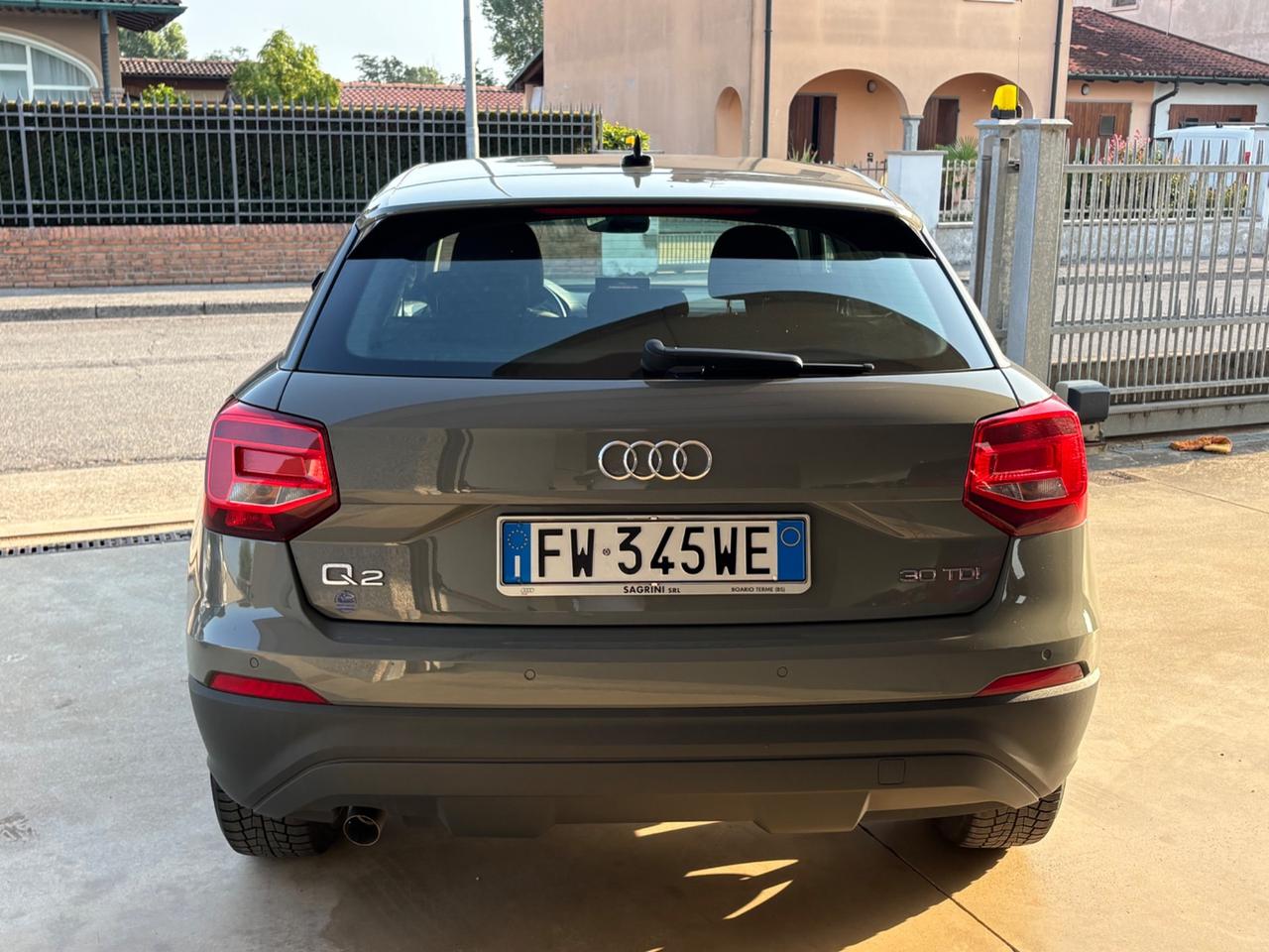 Audi Q2 30 TDI S tronic Identity Black