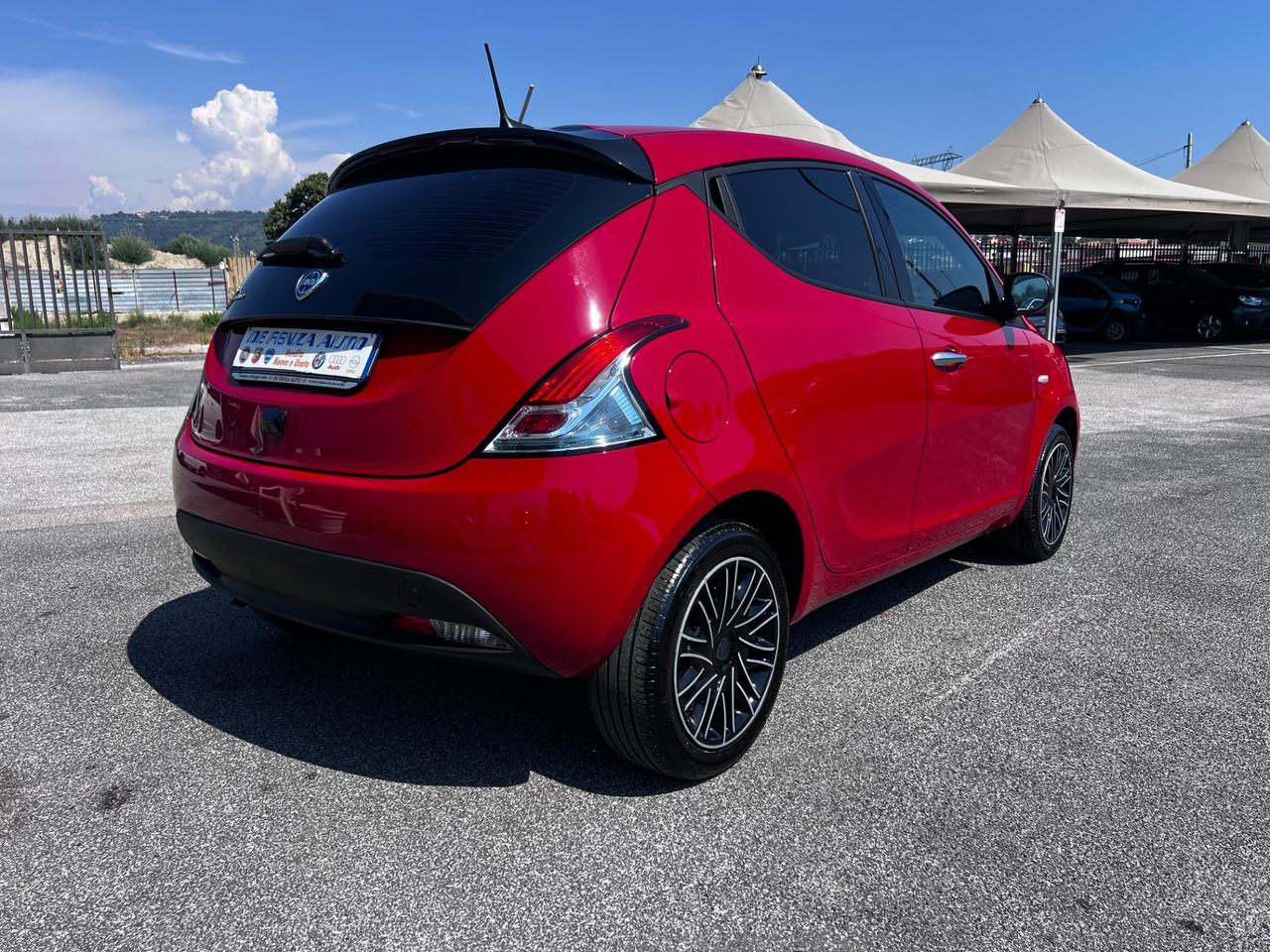 Lancia Ypsilon 1.2 69 CV 5 porte GPL Gold