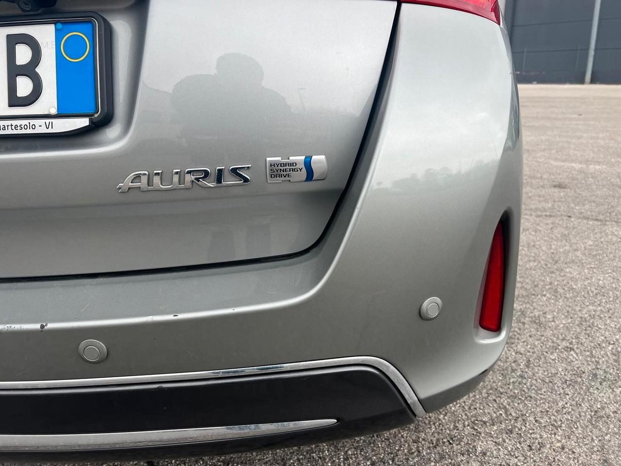 Toyota Auris Touring Sports 1.8 Hybrid Business