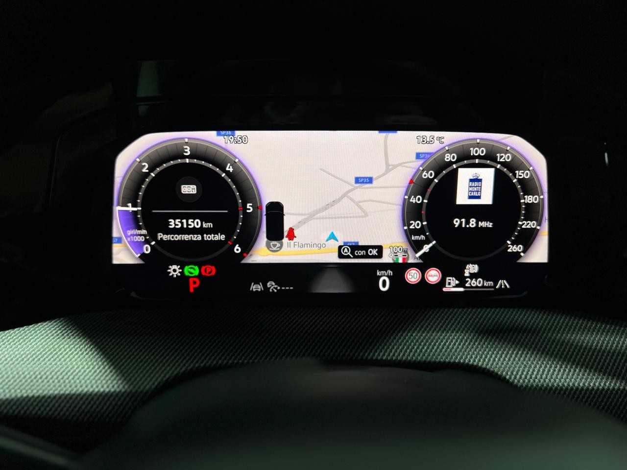 VOLKSWAGEN GOLF 8.5 2.0 TDI DSG R-Line Plus 150 cv