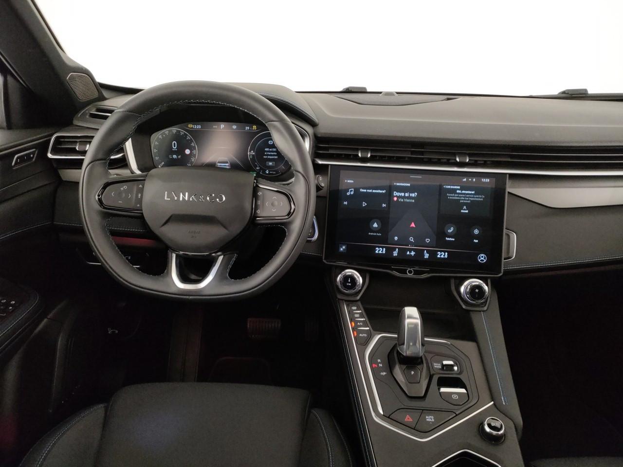 Lynk & Co 01 1.5 td phev auto