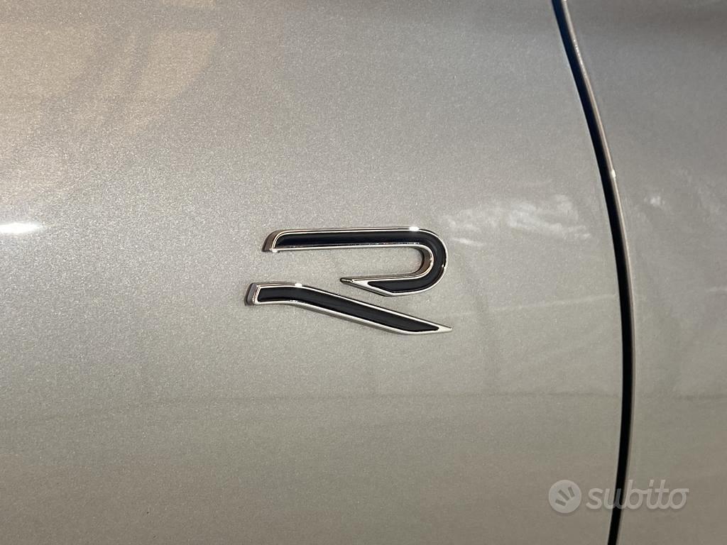 Volkswagen Tiguan 2.0 tdi R-Line 150cv dsg