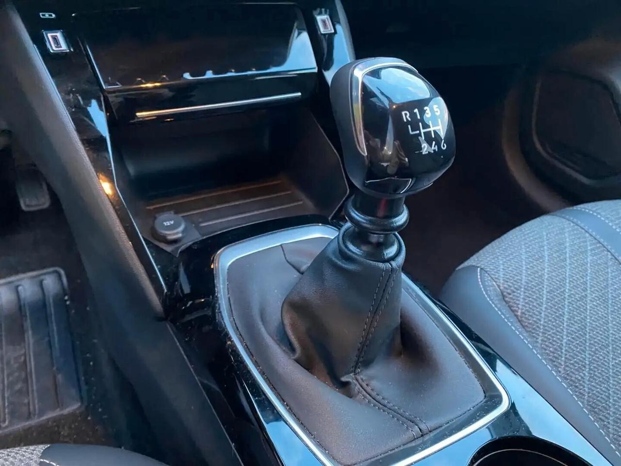 Peugeot 208 PureTech 100 Stop&Start 5 porte Allure OK NEOPATENTATI