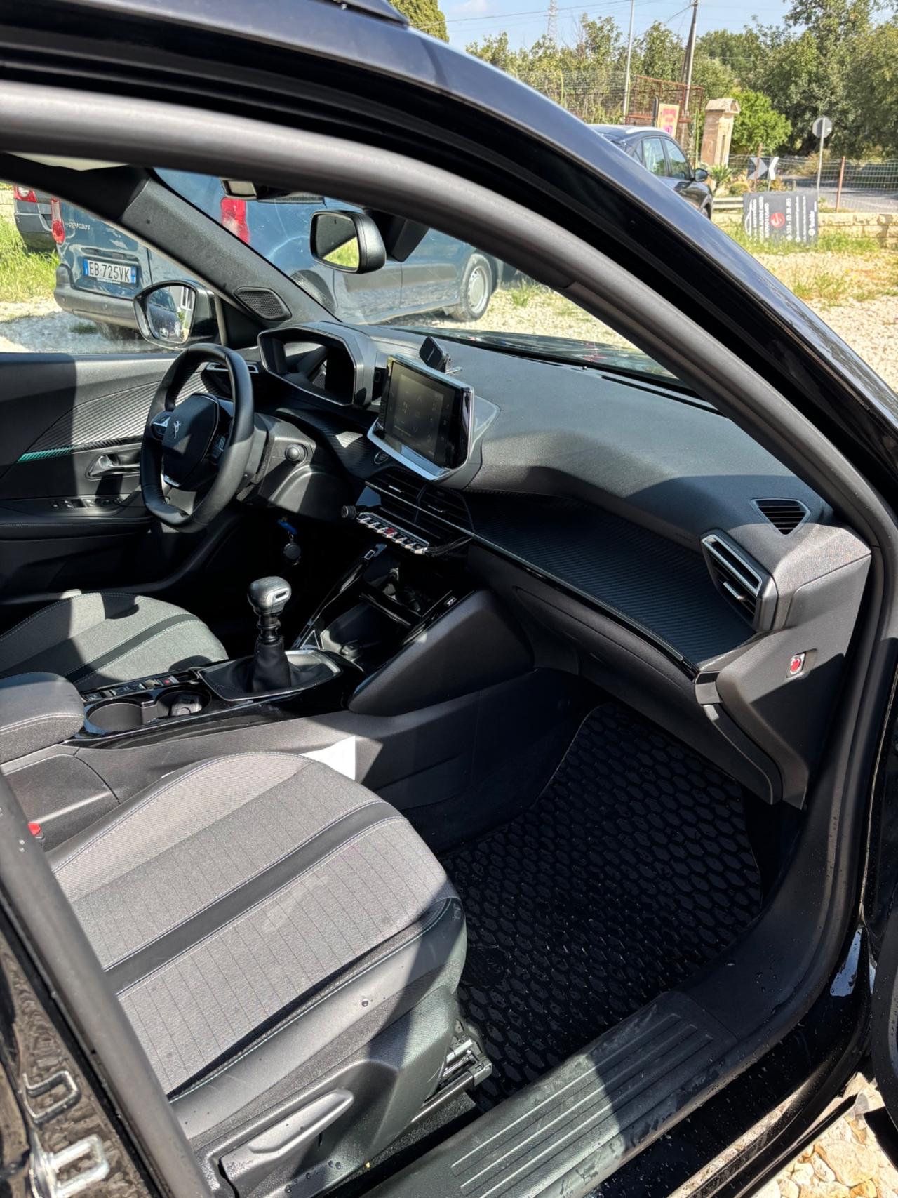 Peugeot 2008 PureTech 100 S&S Allure PROMO MAGGIO CON FINANZIAMENTO
