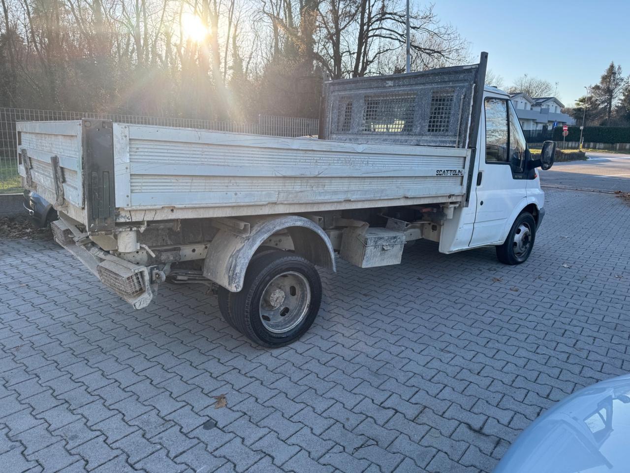 Ford Transit/Tourneo/Bus Transit 330 2.4 TD/90 RIBALTABILE TRE LATERALI