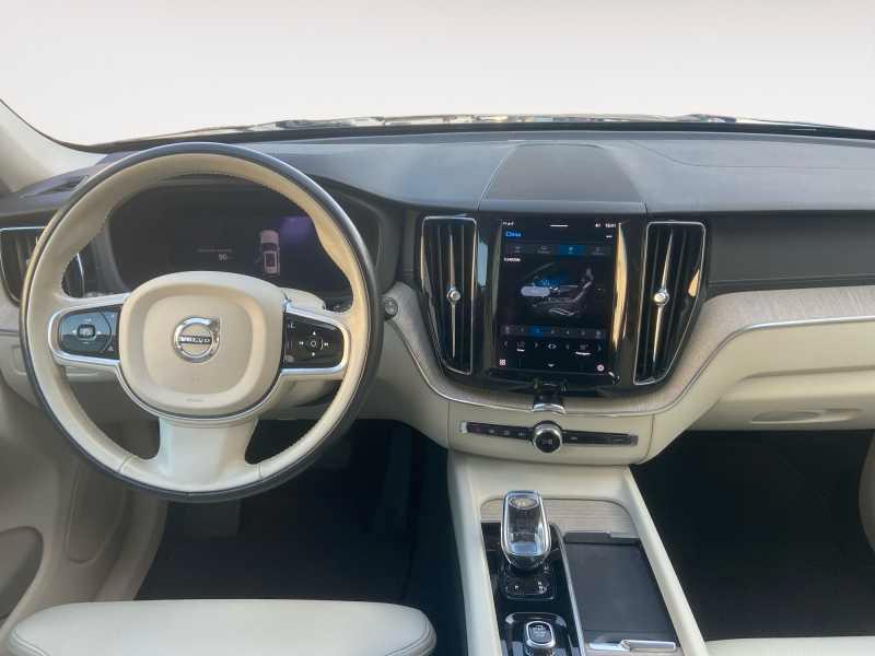 VOLVO XC60 2.0 b4 Inscription AwD AuTo