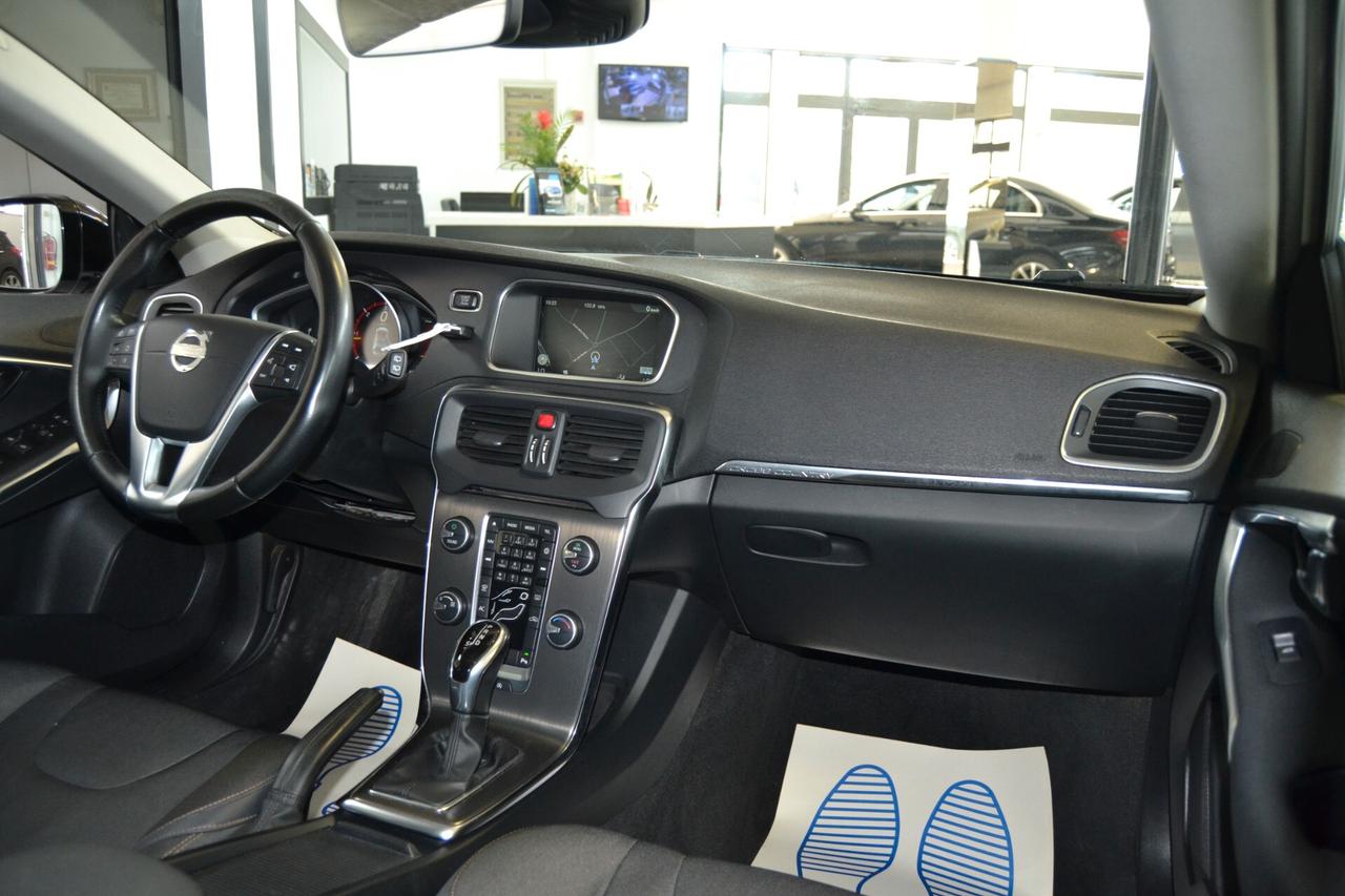 Volvo V40 Cross Country D2 1.6 Powershift Momentum