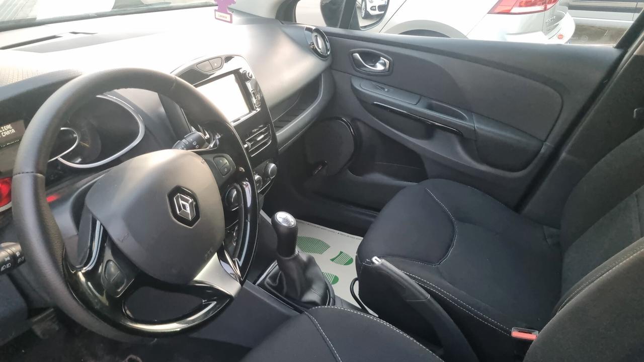 Renault Clio 1.2 75CV 5 porte Costume National