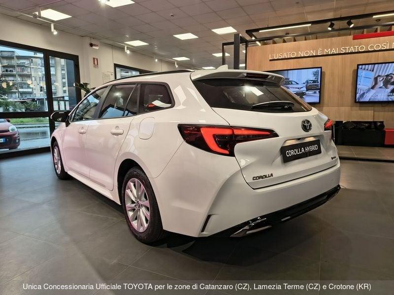 Toyota Corolla TS 2.0 Hybrid Active MY24