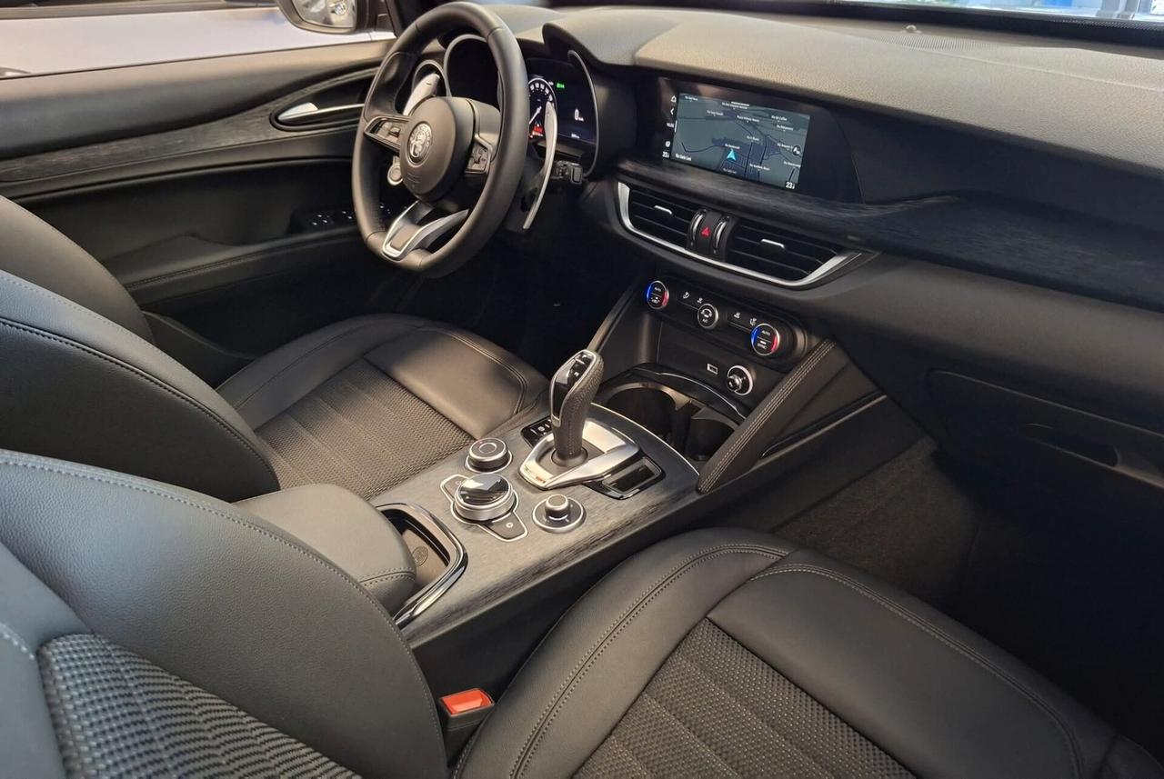 Alfa Romeo Stelvio 160cv restyling allestimento veloce