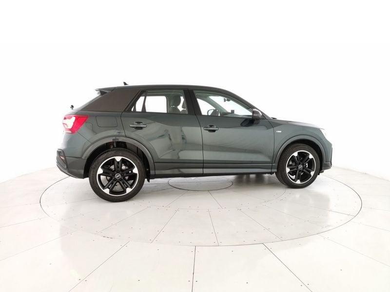Audi Q2 35 1.5 tfsi Carbon edition s-tronic