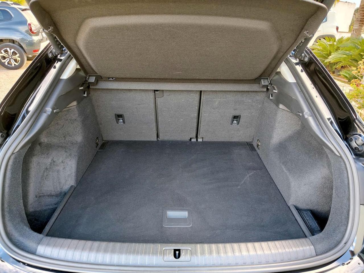 Audi Q3 SPB 35 TDI Identity Black S tronic - 2022