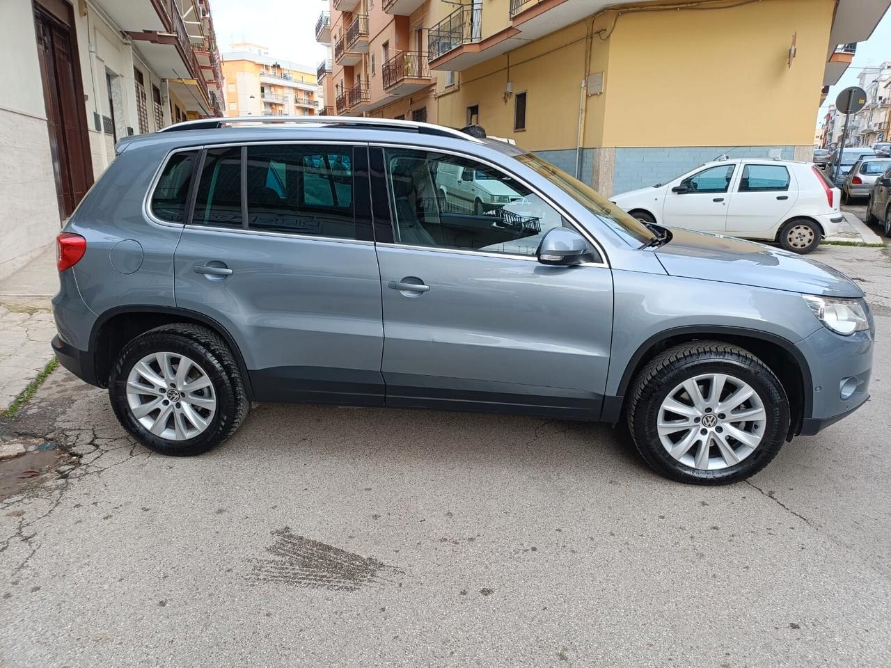 Volkswagen Tiguan 2.0 TDI DPF 4MOTION DSG Sport & Style