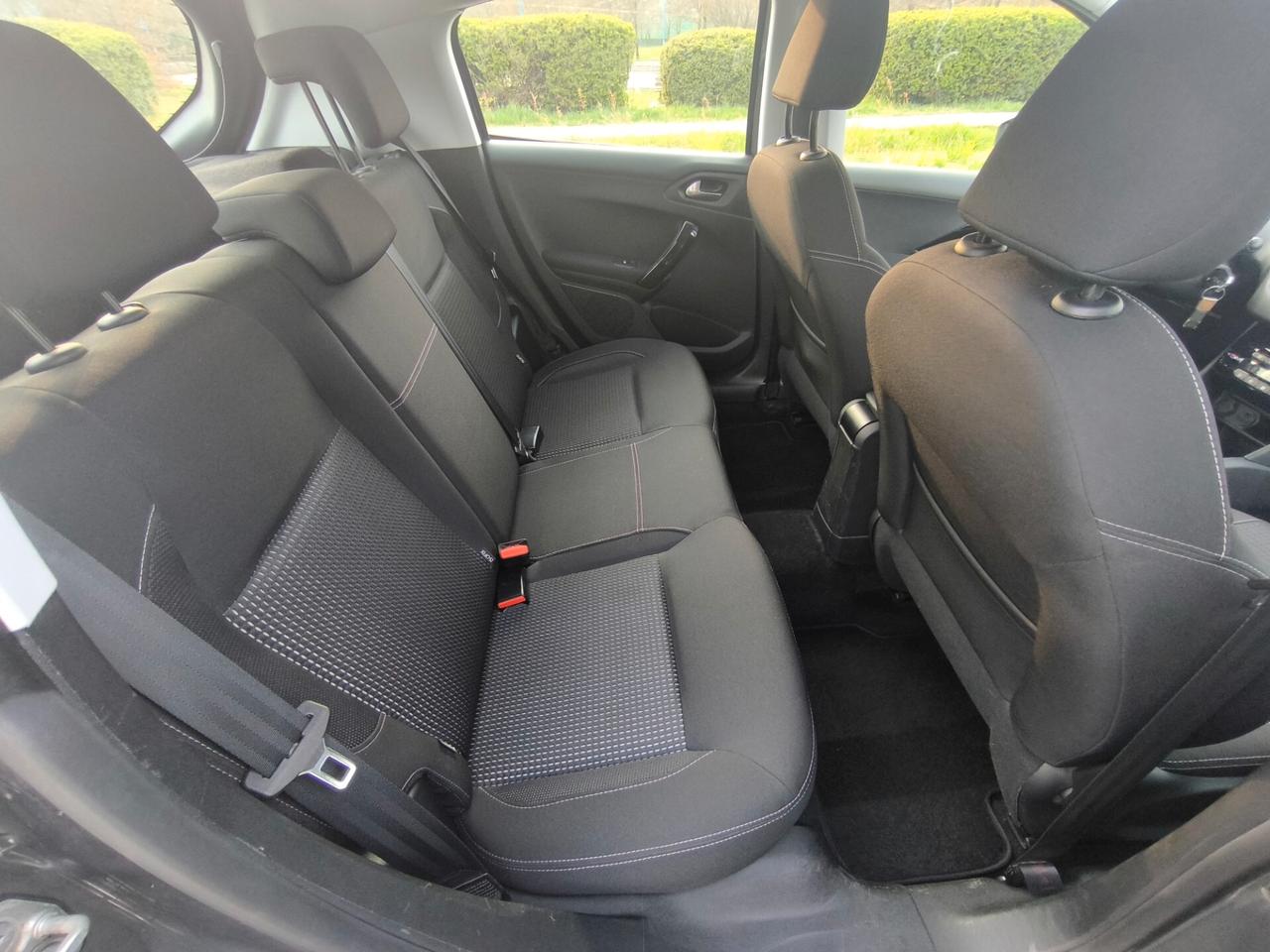 PEUGEOT 208 1,6 BLUE HDI- ALLURE-OK NEOPATENTATI- EURO 6