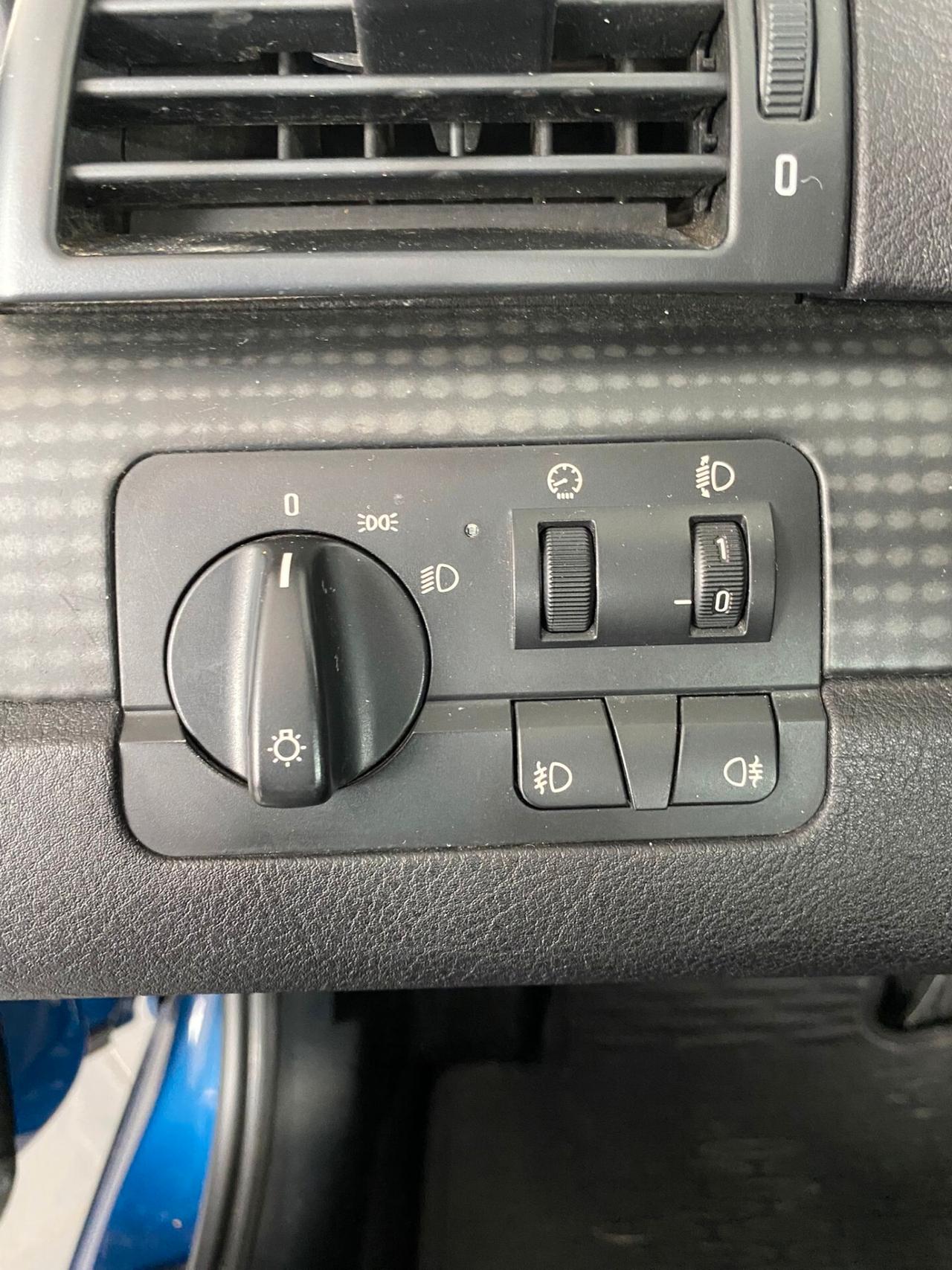 Bmw 320 320Ci (2.2) cat Attiva