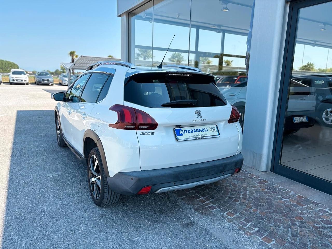 Peugeot 2008 ALLURE PureTech Turbo 110 mt UNICO PR.