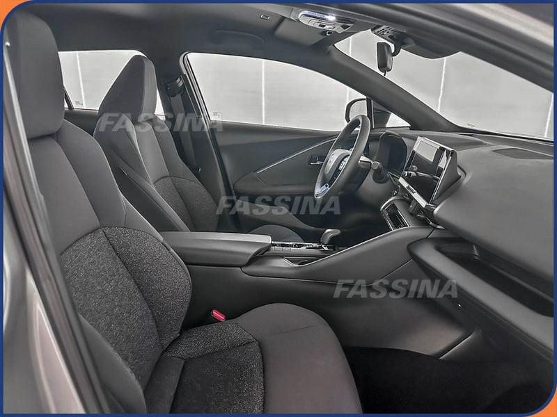 Toyota C-HR 1.8 hev Active fwd e-cvt 97cv