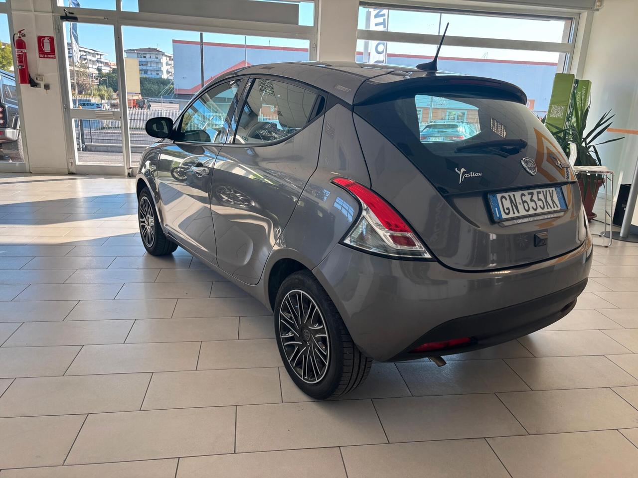 Lancia Ypsilon 1.0 FireFly 5 porte S&S Hybrid Gold