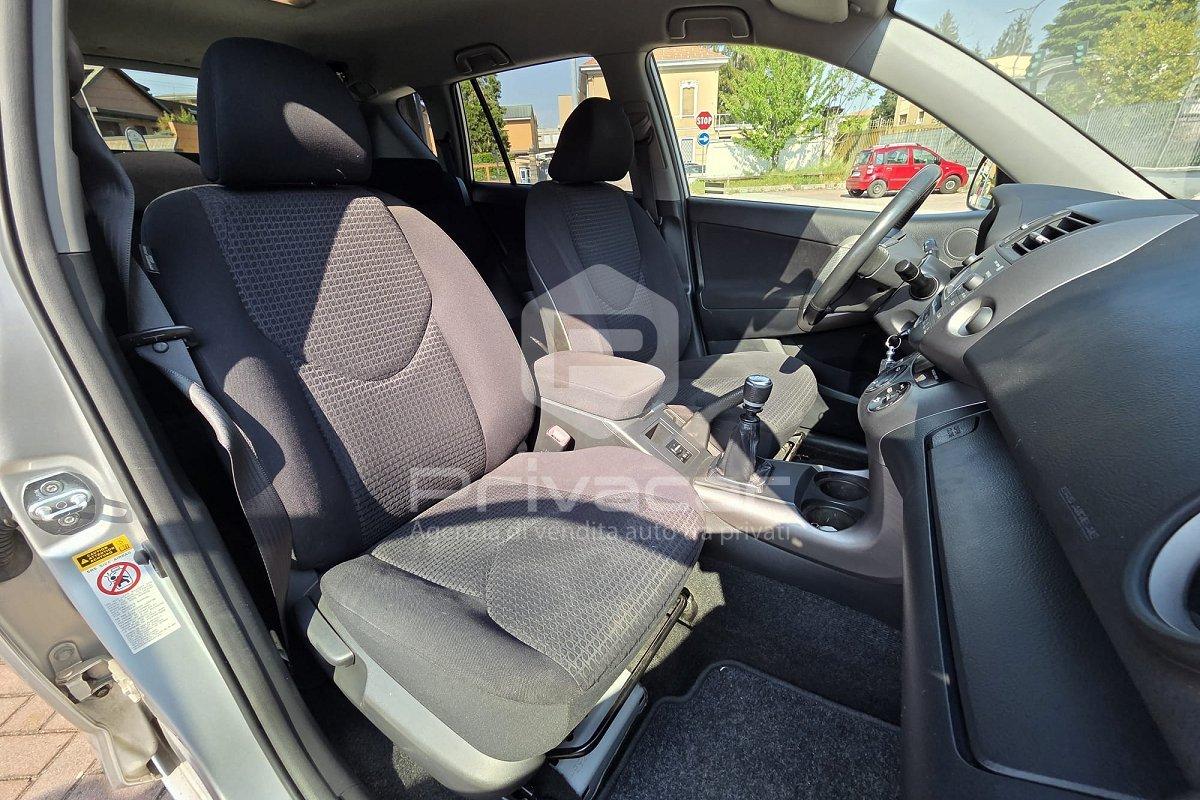 TOYOTA RAV4 Crossover 2.2 D-4D 136 CV DPF Sol