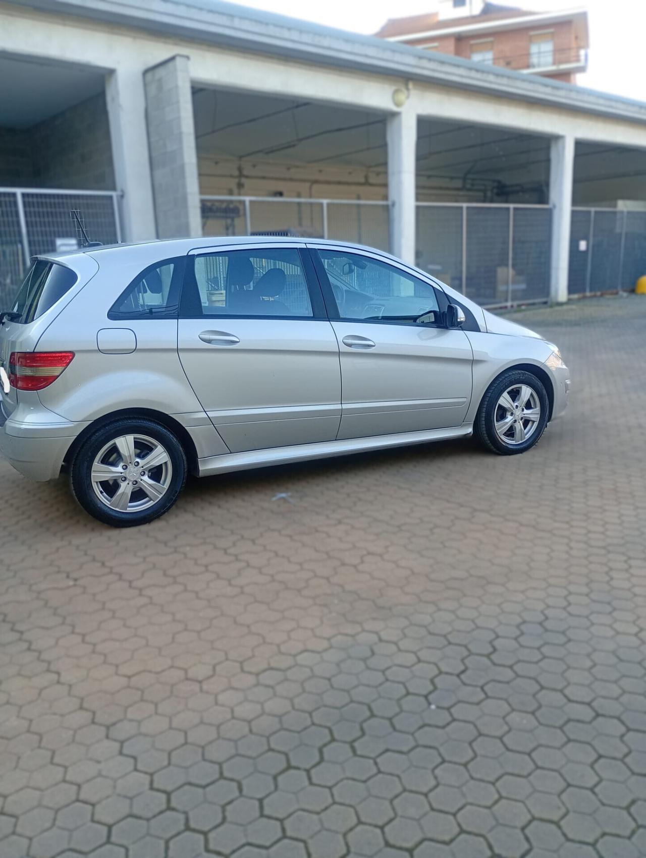 Mercedes-benz B 180 CDI Premium
