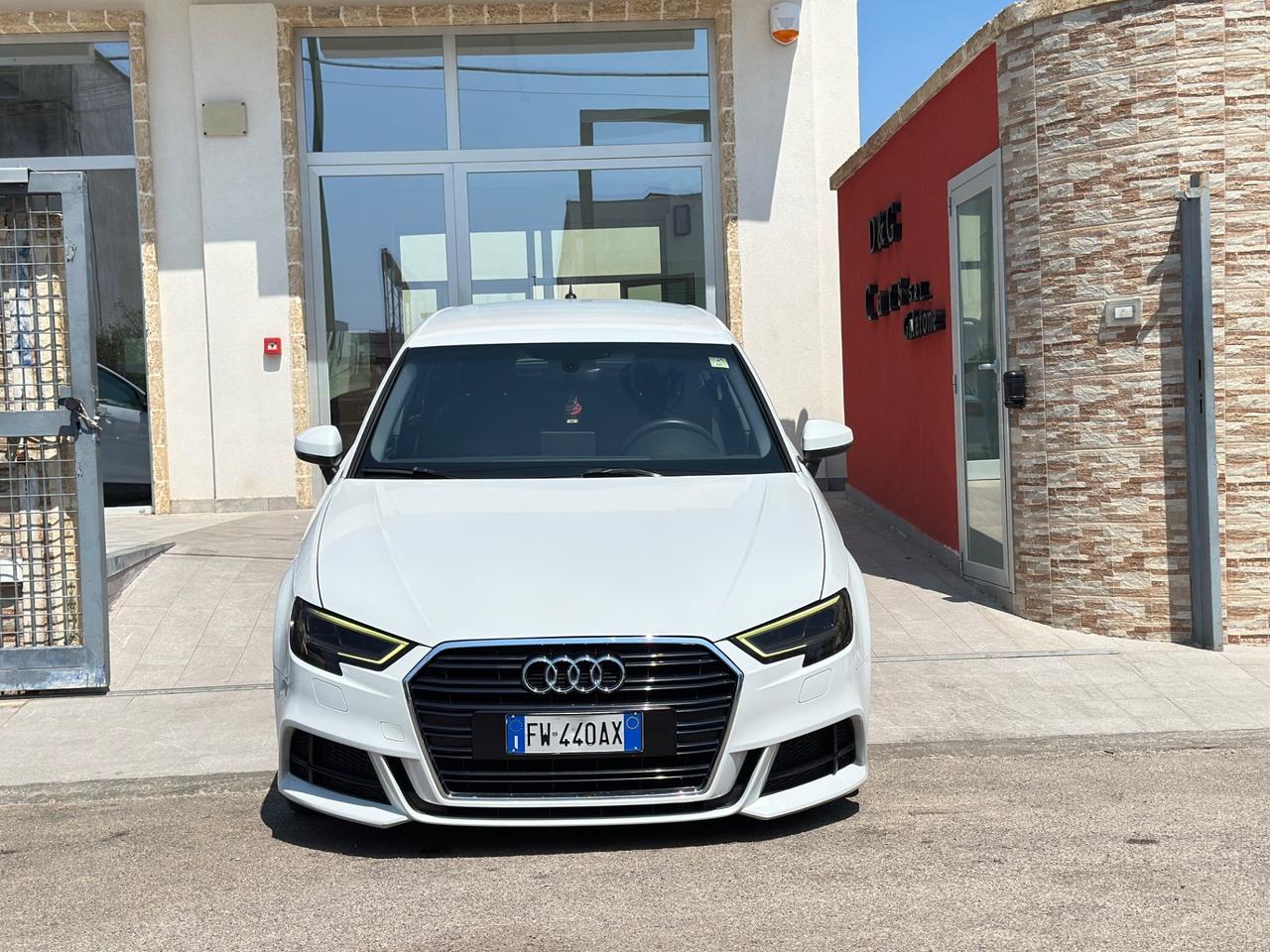 Audi A3 Admired S tronic-2019-VIRTUAL-MATRIX/18”