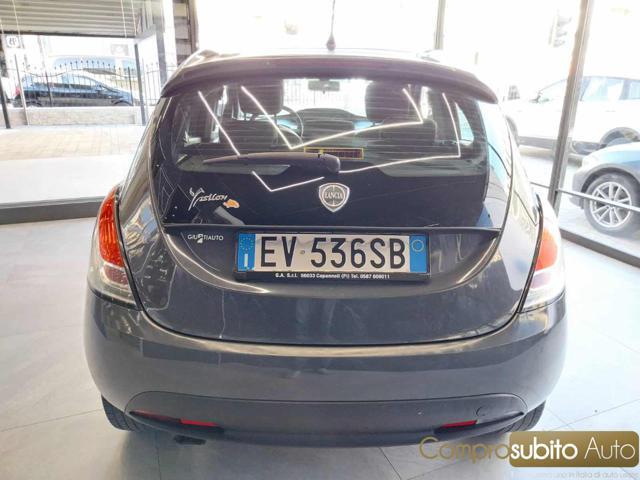 LANCIA Ypsilon 1.2 69 CV 5 porte Gold
