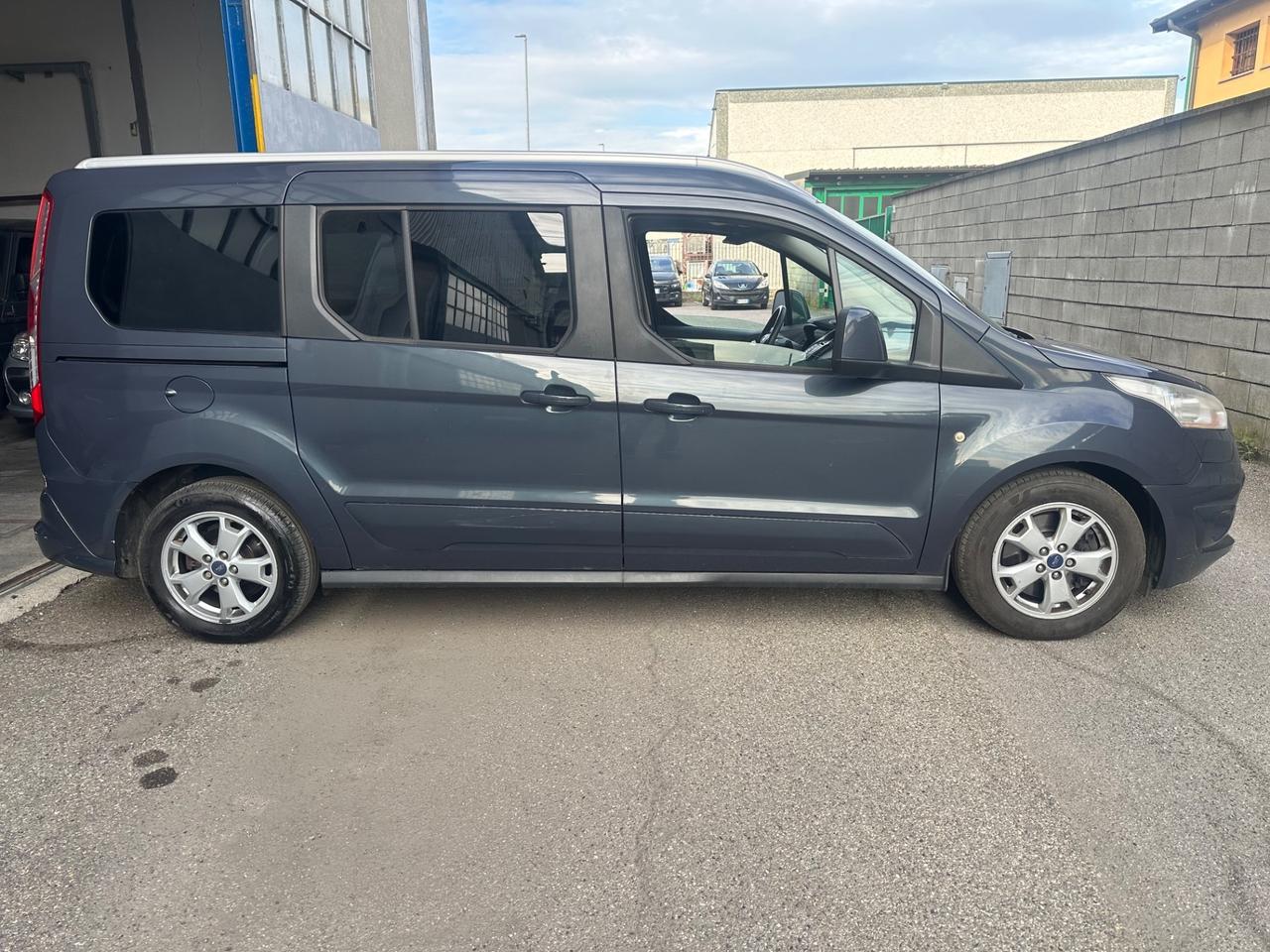 Ford Tourneo Connect 7 POSTI
