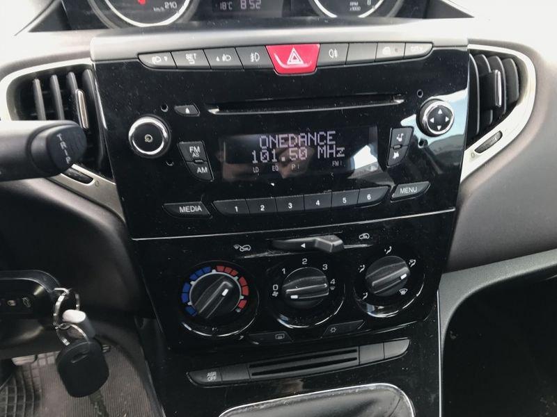 Lancia Ypsilon 1.2 69cv Gold 5p OK NEOPATENTATI