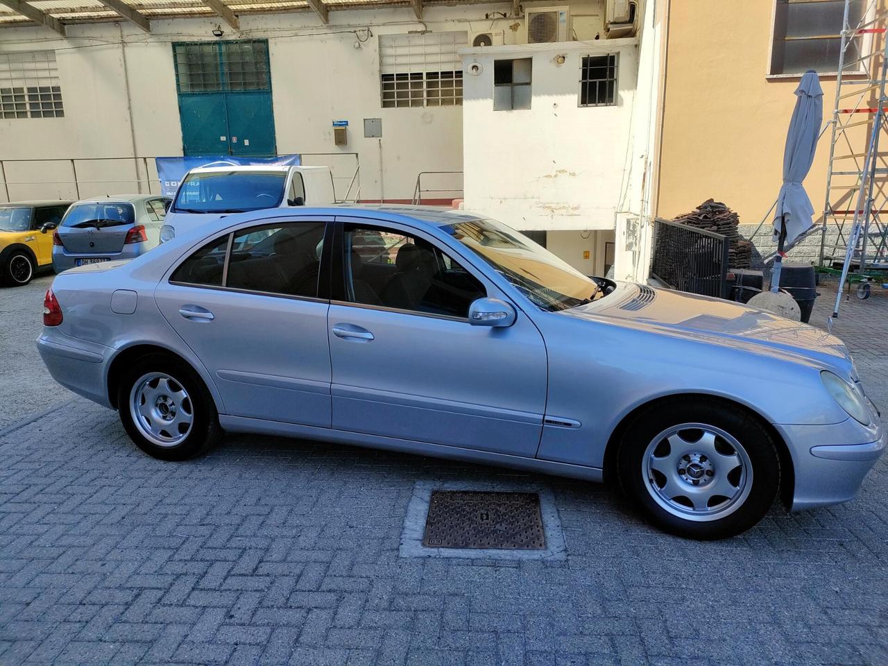 Mercedes-benz E 200 K Metano LEGGERE ANNUNCIO