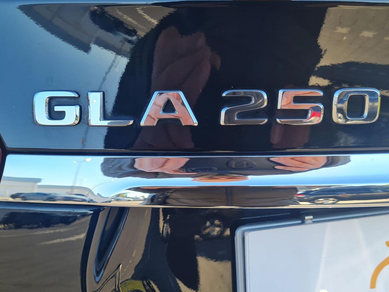 Mercedes-Benz GLA 250 Premium #8103