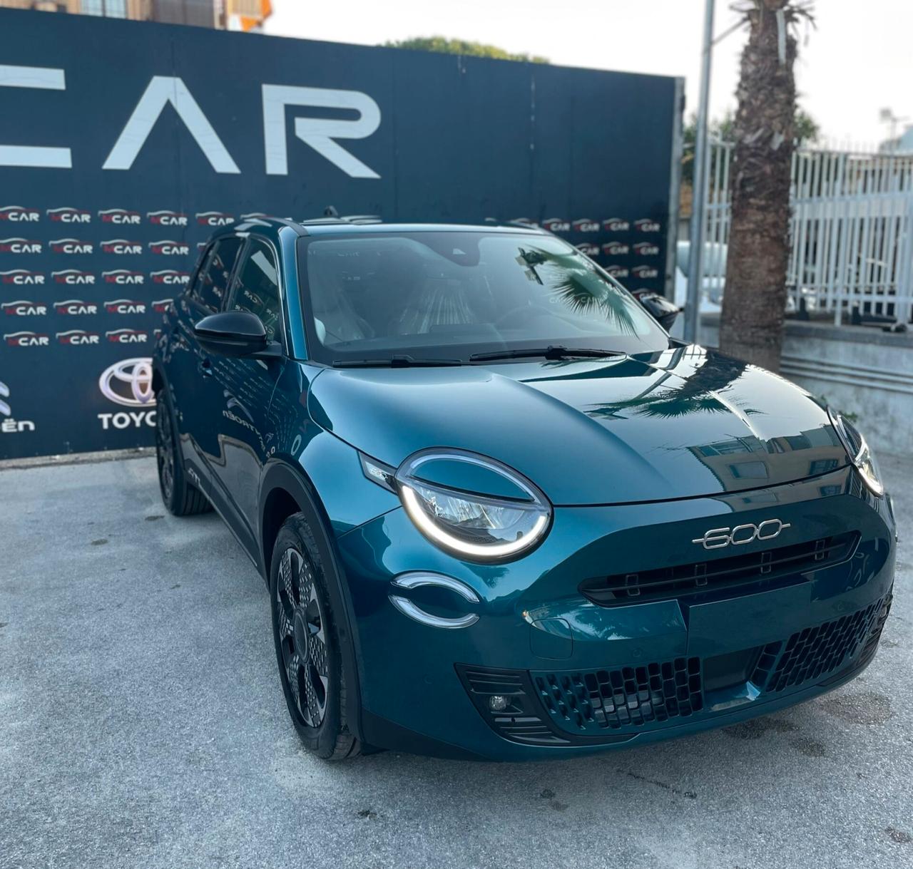 Fiat 600 Hybrid 110 CV DCT MHEV La Prima