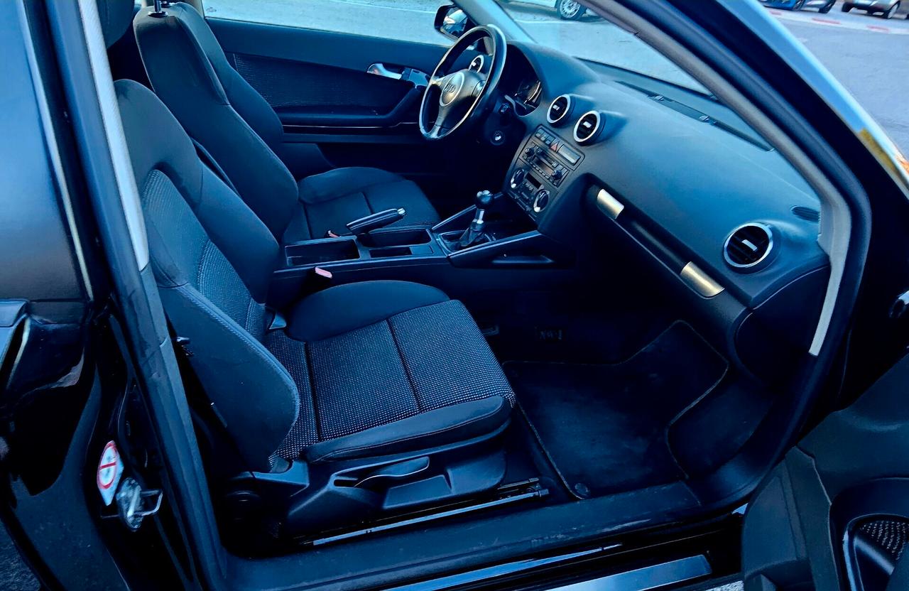 Audi A3 2.0 16V TDI Attraction