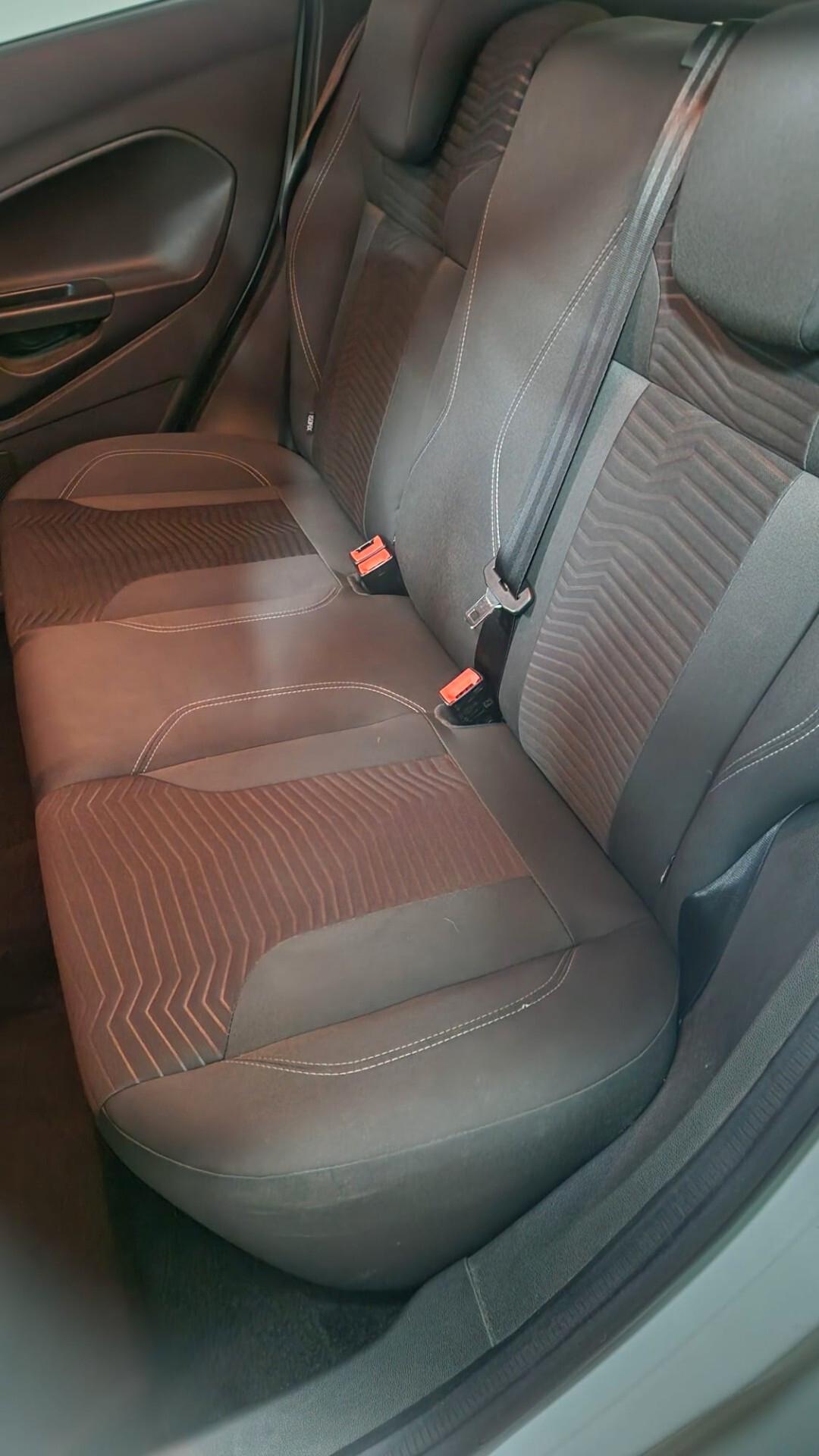 Ford Fiesta 1.5 TDCi 5 porte Titanium neopatentati ok