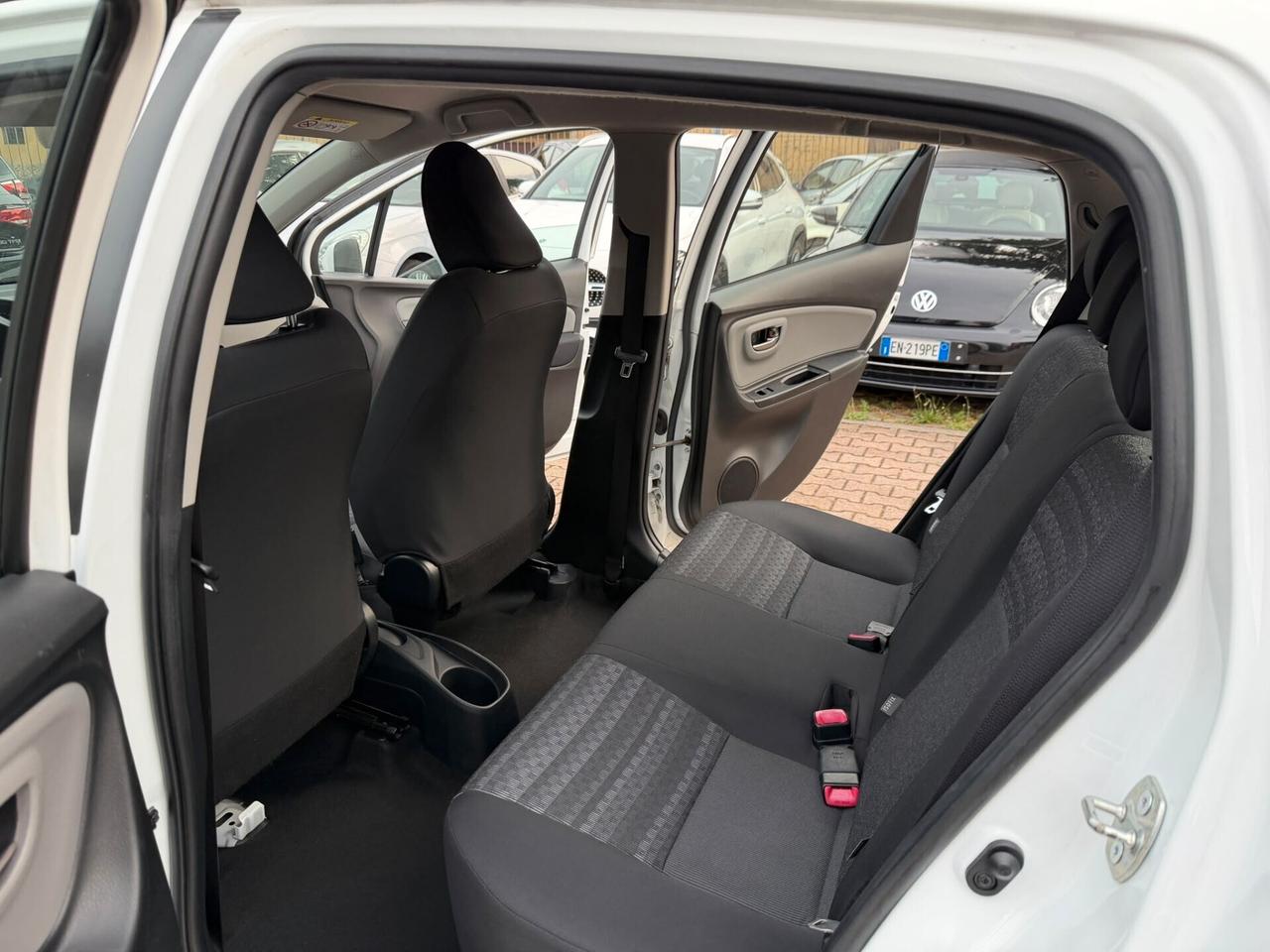Toyota Yaris 1.0 5 porte Lounge OK NEOPATENTATI