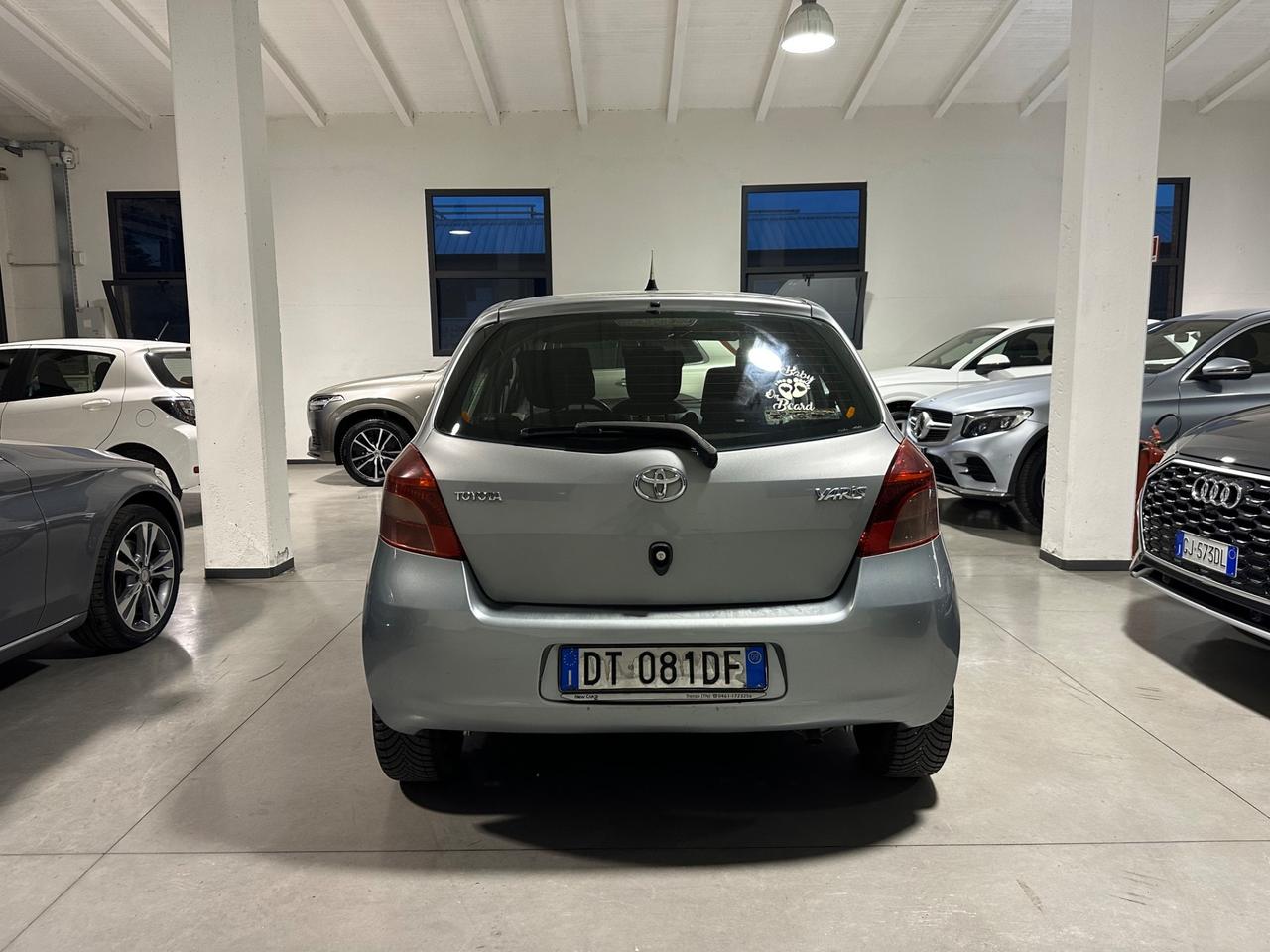 Toyota Yaris 1.3 5 porte Sol