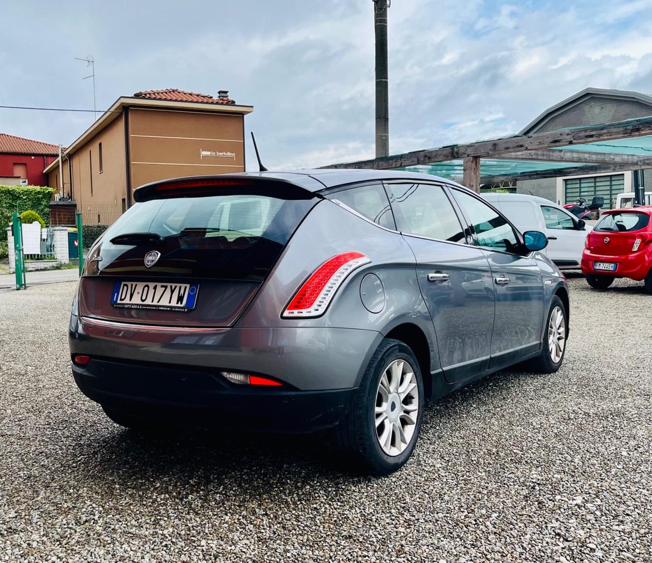 Lancia Delta 1.6 MJT DPF Platino