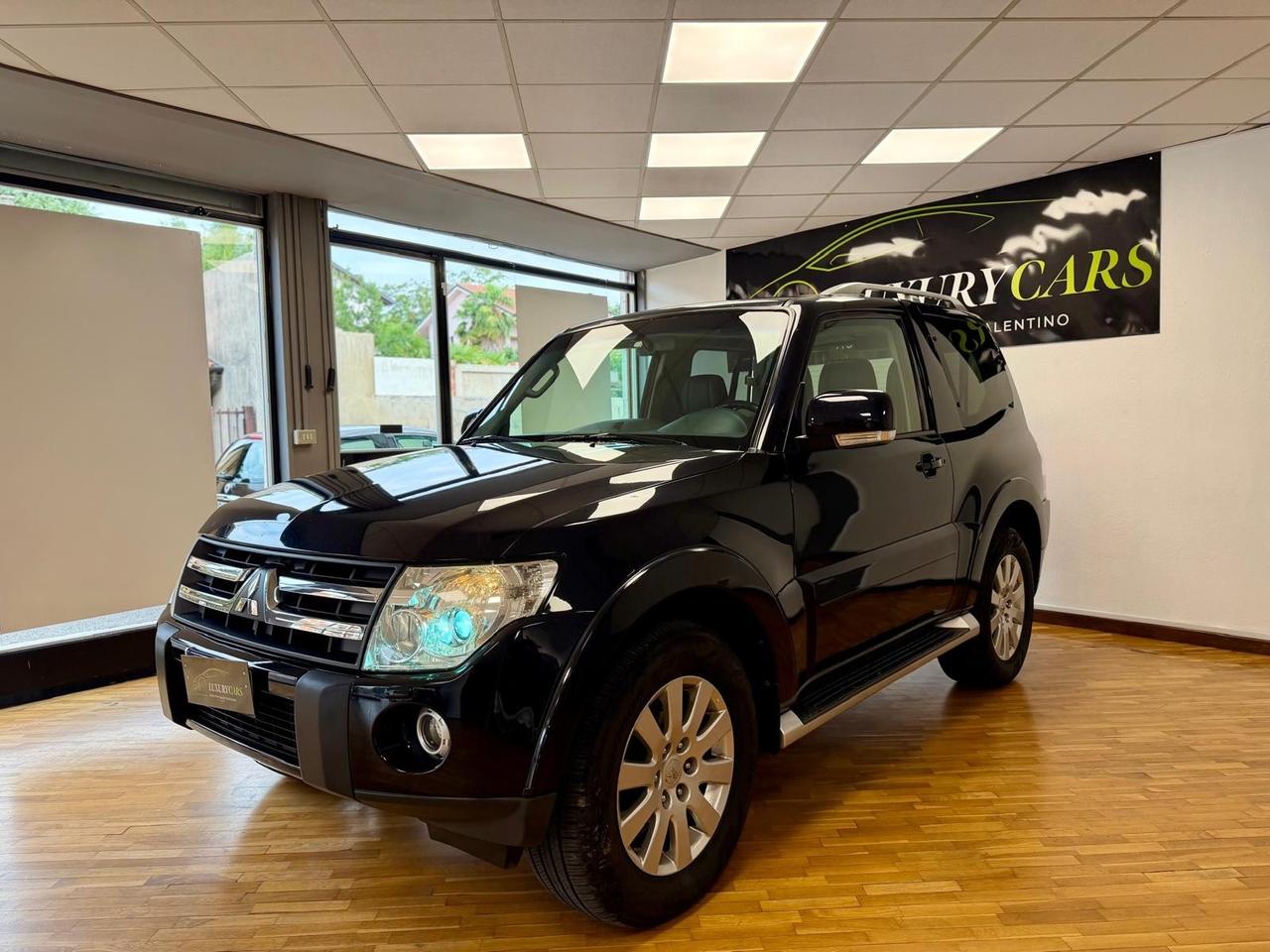 Mitsubishi Pajero 3.2 DI-D 16V 3p. Intense