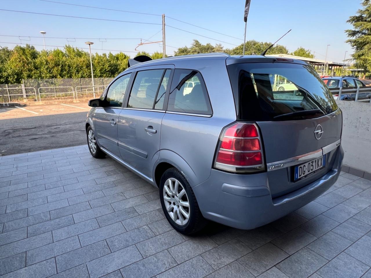 Opel Zafira 1.9 CDTI 120CV Cosmo